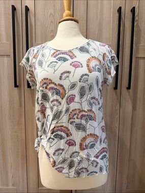 T.La Short Sleeve Floral Tie-Hem Top - White with Pink, Orange & Gray